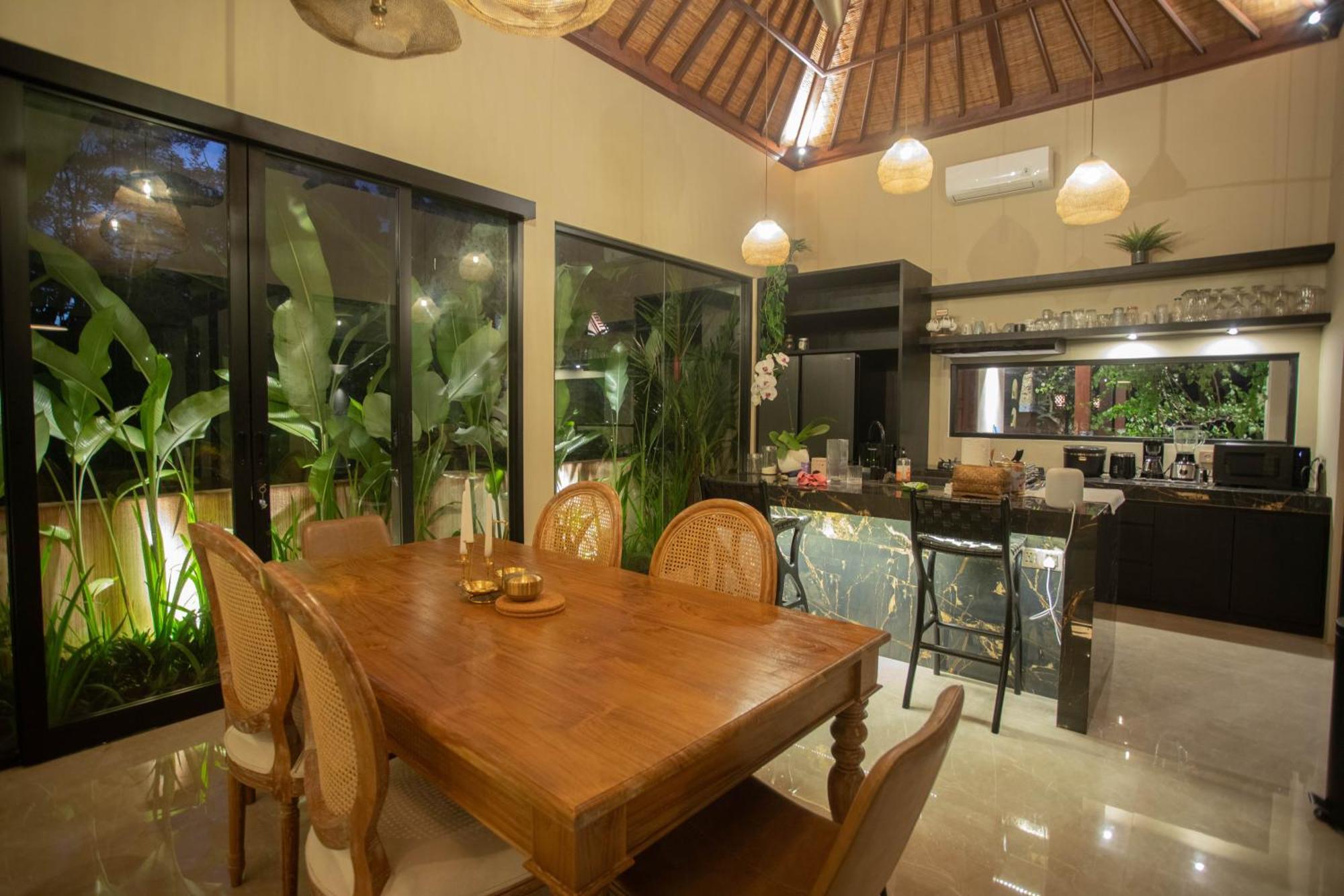 Adi Laxmi Villa Ubud Екстериор снимка